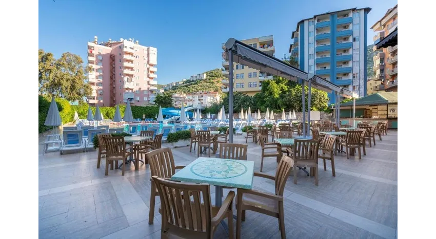 BLUE STAR HOTEL  4*-21