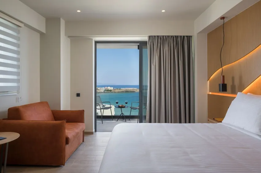 Hyperion City Hotel 4*-84