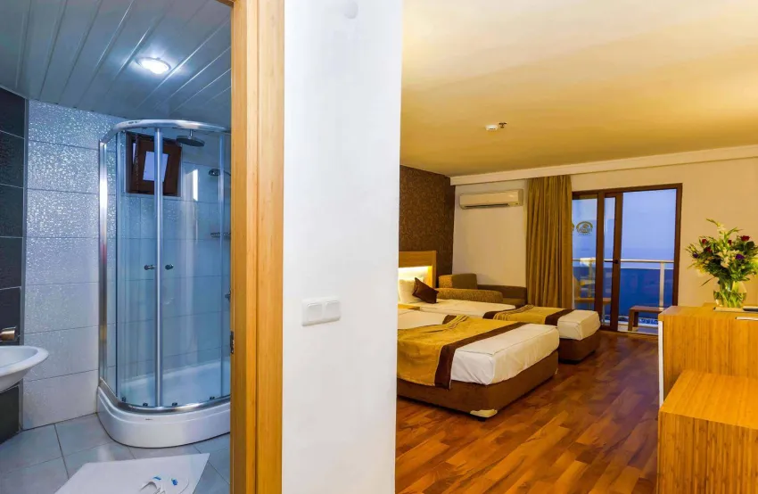 Eftalia Downtown 3*-15