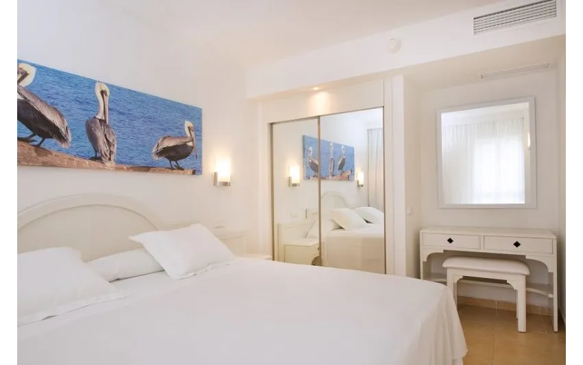 Iberostar Waves Ciudad Blanca 4*-6