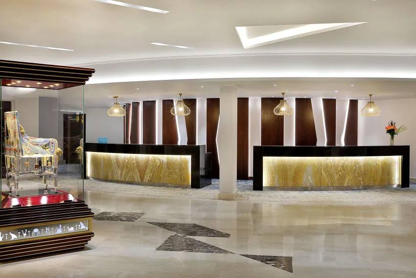 Hilton Plaza Hurghada 5*-10