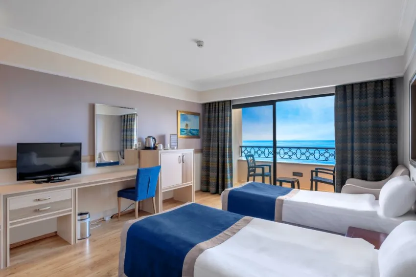 UTOPIA WORLD HOTEL  5*-22