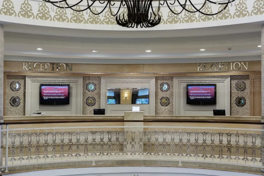 Alba Queen Hotel 5*-7