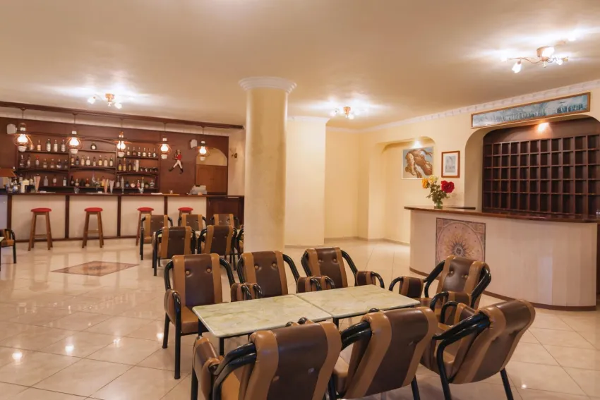Alykes Park Bungalows & Apts 4*-11
