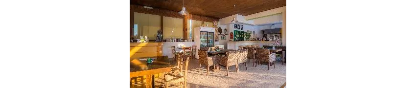 Newcastle Studios 3*-40