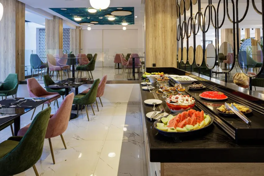 Joan Palace 4*-36