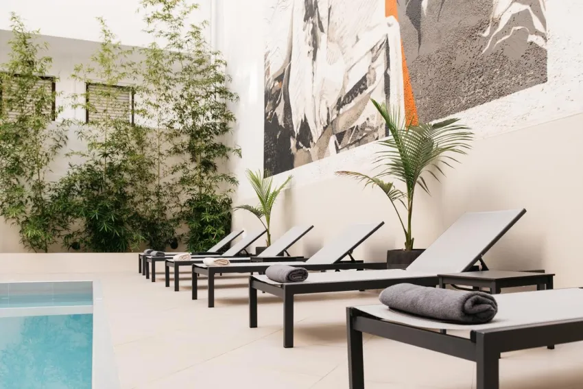 The City Hotel & Suites 3*-4
