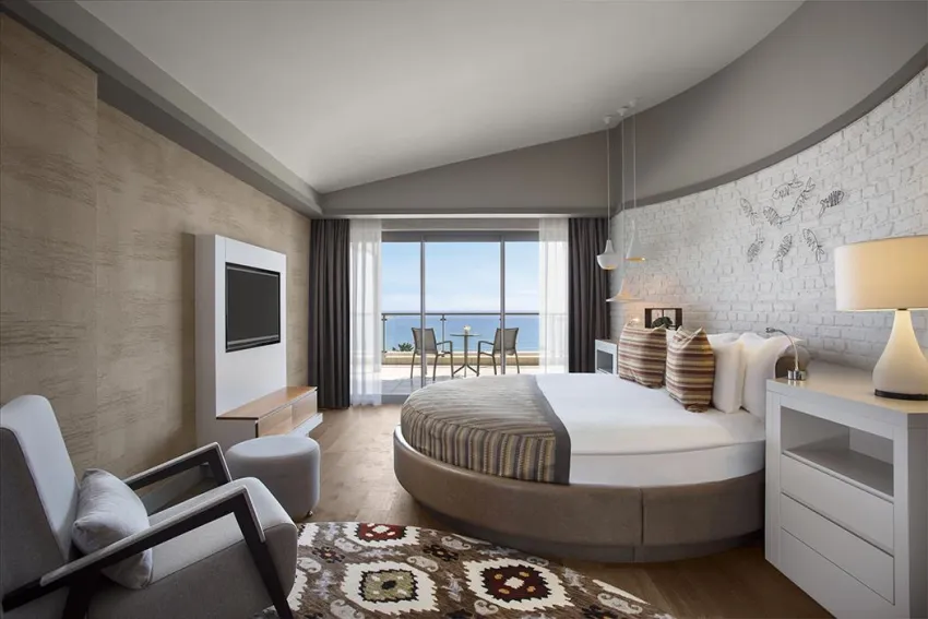 ACANTHUS & CENNET BARUT COLLECTION  5*-7