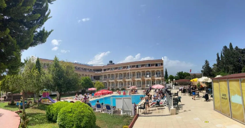ARES DREAM HOTEL  4*-25