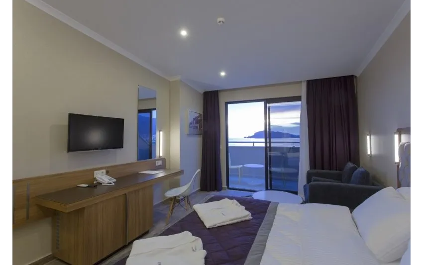 Michell Hotel (Adults Only 16+) 5*-5