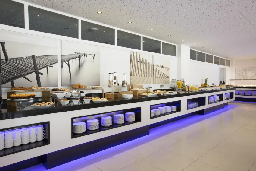 Saratoga Hotel 4*-10