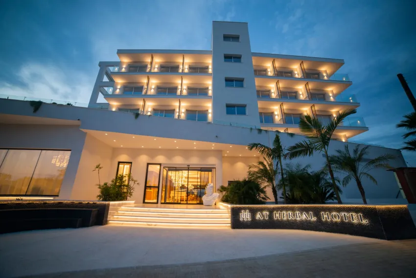 At Herbal Hotel 5*-11