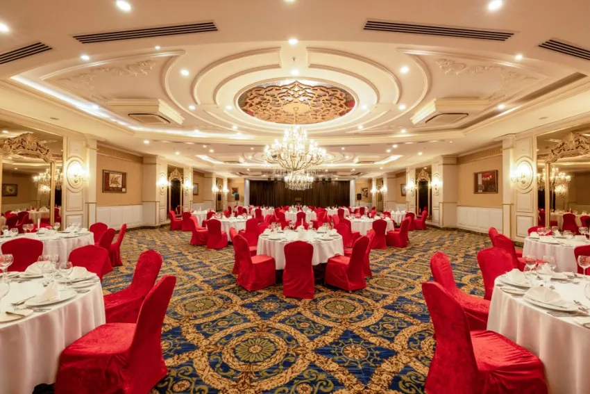 DIAMOND EXCELLENCE RESORT SPA (EX. CRYSTAL PALACE)  5*-9