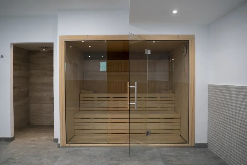 Artmadams Hotel 4*-137