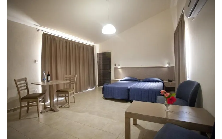 Makronisos Village 4*-5