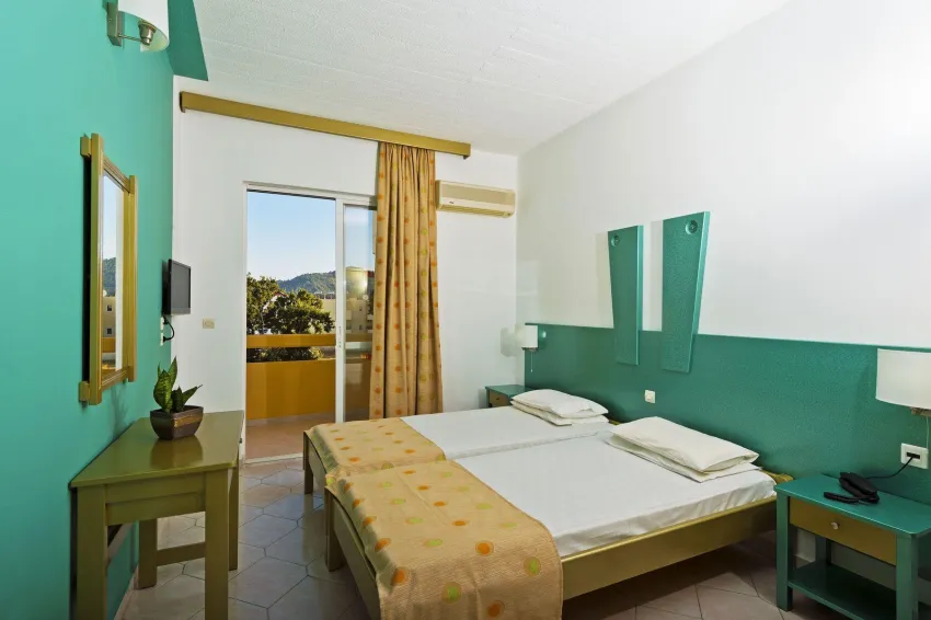 Trianta Apartments 2*-5