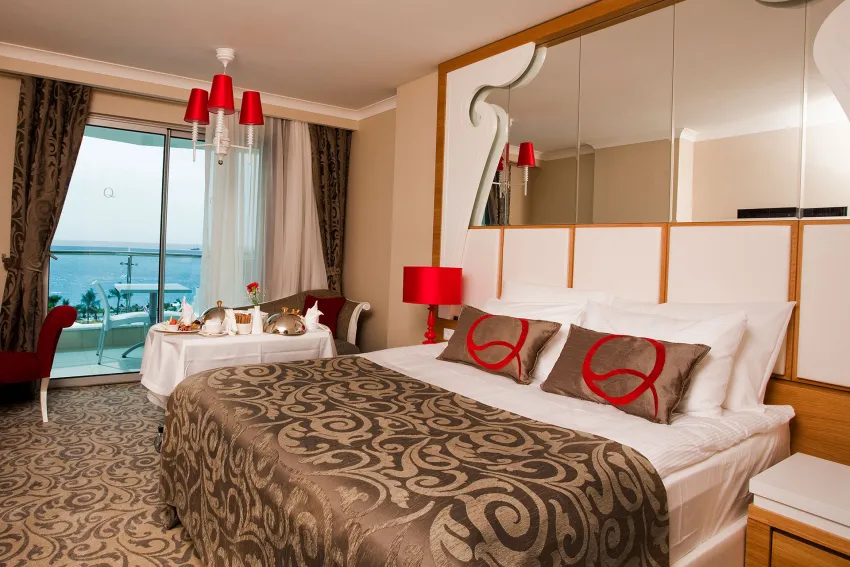 Q PREMIUM RESORT HOTEL  5*-7
