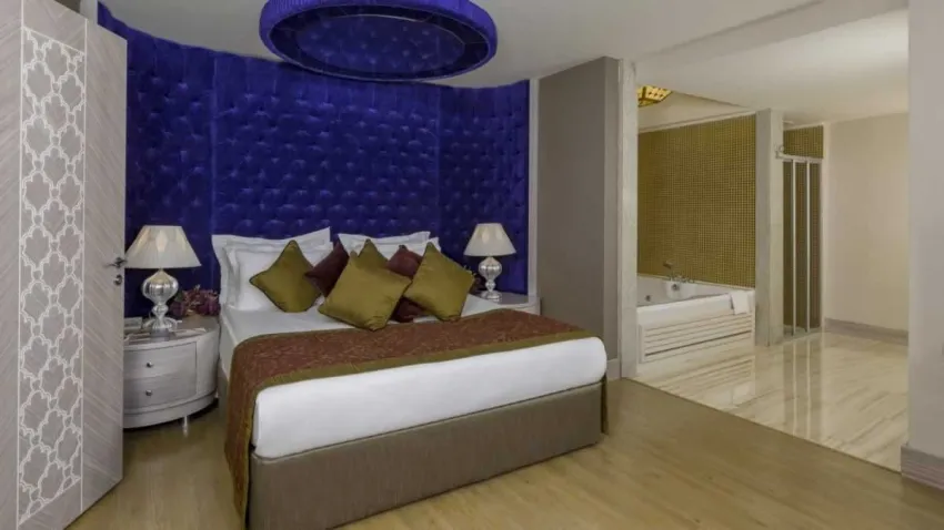 Royal Alhambra Palace 5*-16