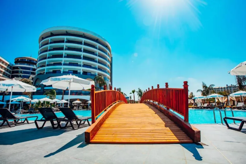 ALARCHA HOTELS & RESORT  5*-10