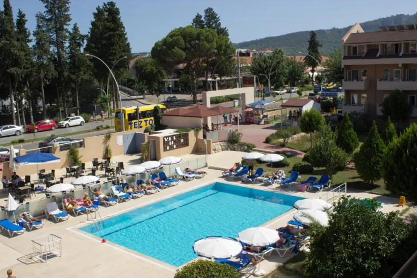 ARES DREAM HOTEL  4*-17