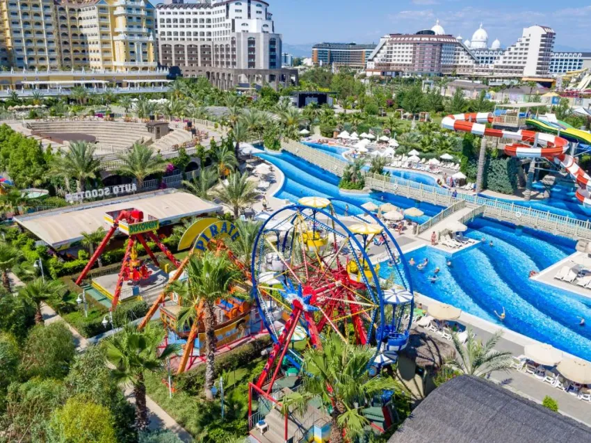 ROYAL HOLIDAY PALACE  5*-12