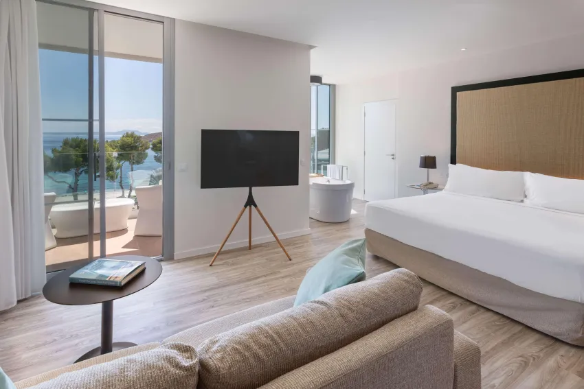 Melia South Beach 4*-327