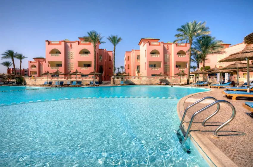 Pickalbatros Aqua Vista Resort 4*-5