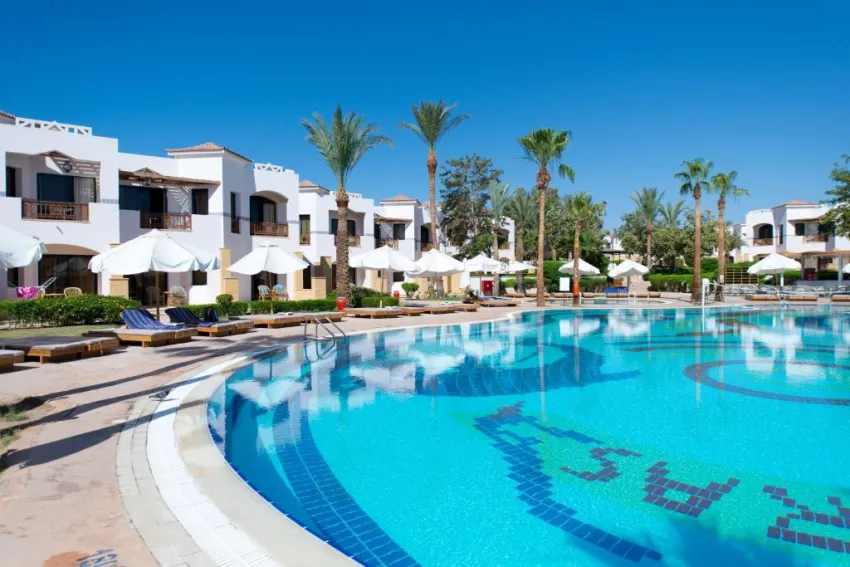 AMPHORAS BEACH  4*-6