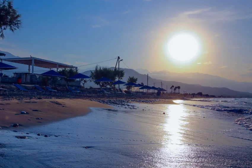 Mari Beach 3*-10