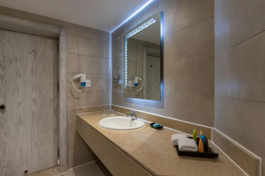 LONG BEACH RESORT  4*-11