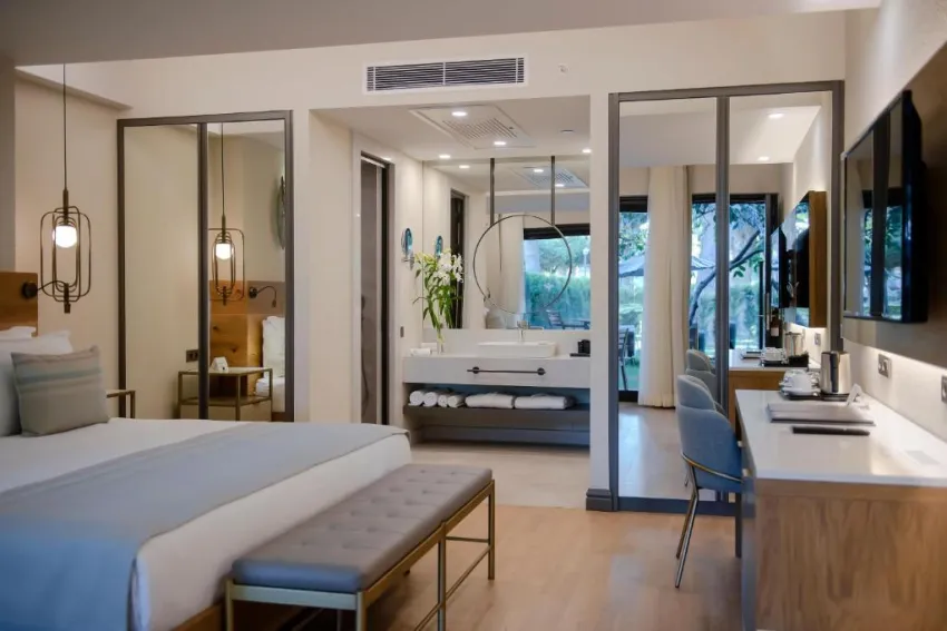 MIRAMARE BEACH HOTEL  5*-69