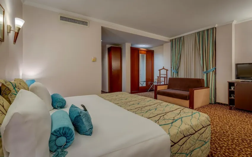 Best Western Plus Khan 4*-21