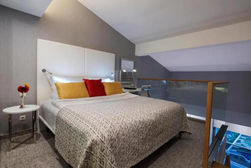 THE SENSE DELUXE HOTEL  5*-74