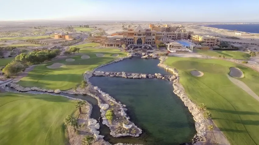 The Cascades Golf Resort & Spa 5*-12