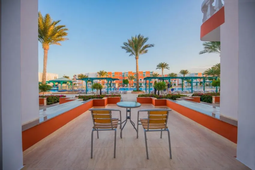 SUNRISE GARDEN BEACH RESORT  5*-11