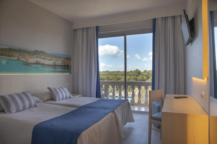 Ona Luna Park (ex Luna Luna Park Seramar) 3*-13