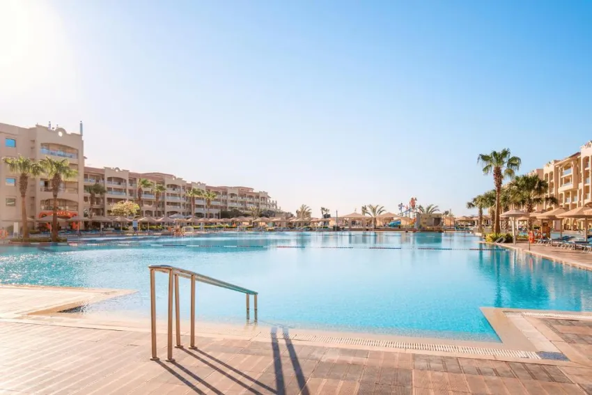 PICKALBATROS WHITE BEACH RESORT  5*-58