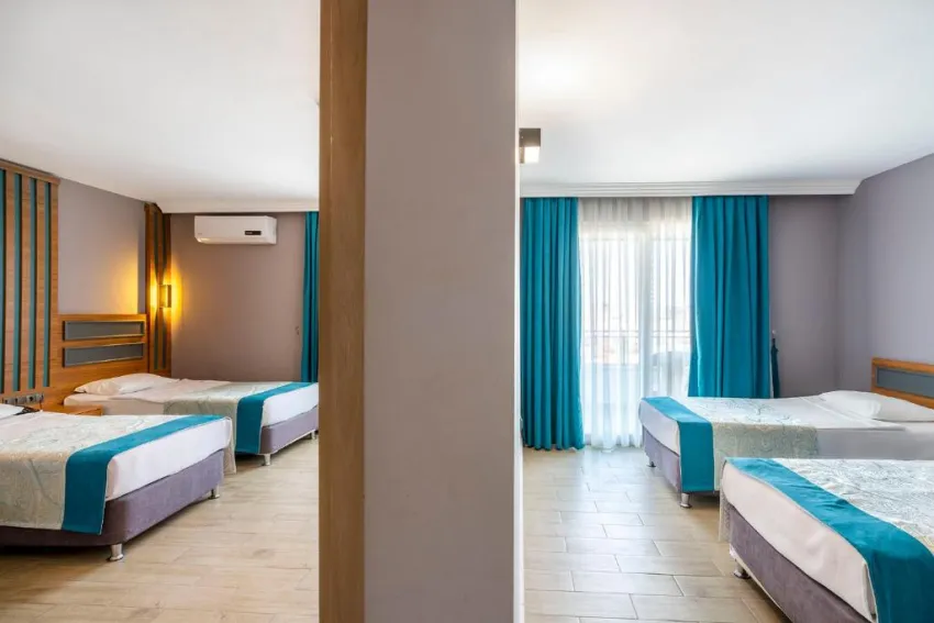 BLUE STAR HOTEL  4*-34