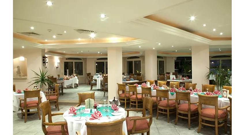 CORAL BEACH RESORT HOTEL  4*-7