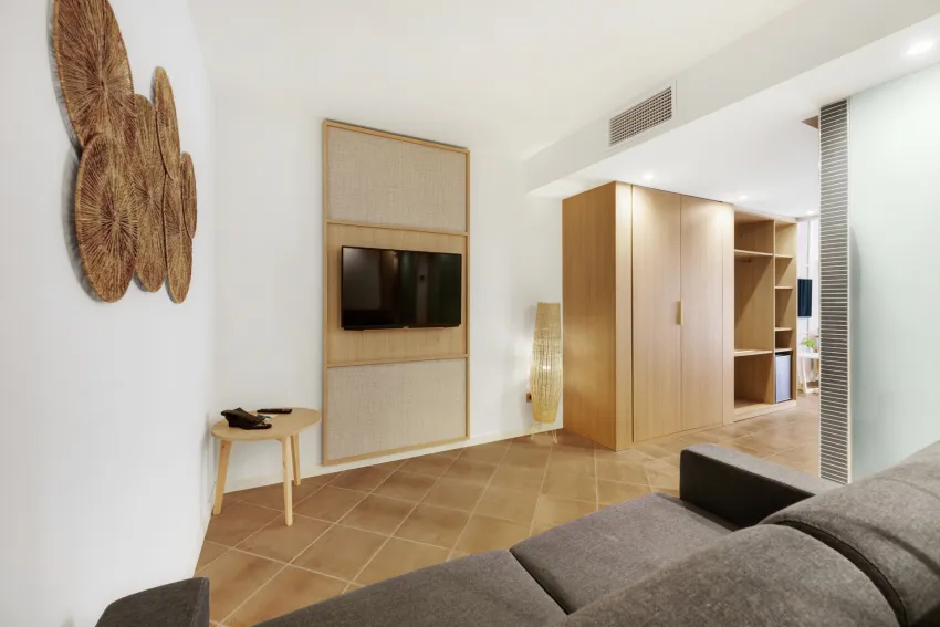 Occidental Cala Viñas 4*-12