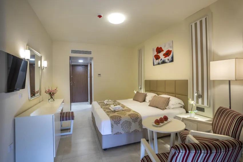 Aquamare Beach Hotel & Spa 4*-7