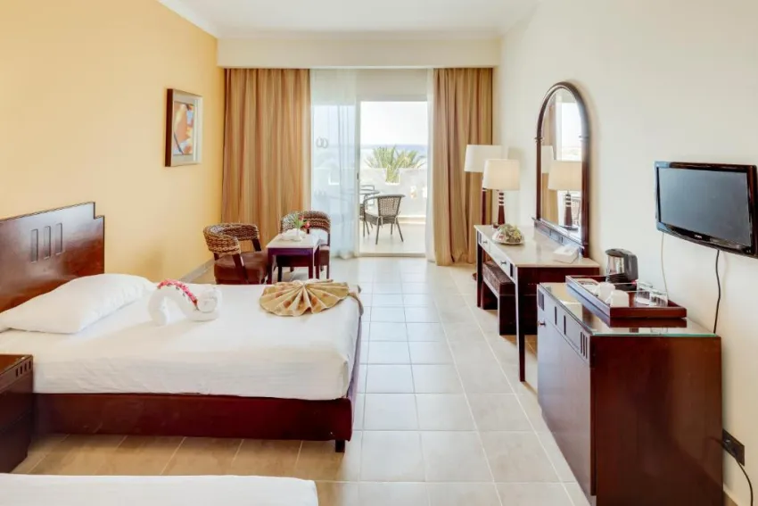 Coral Sun Beach Resort 4*-12