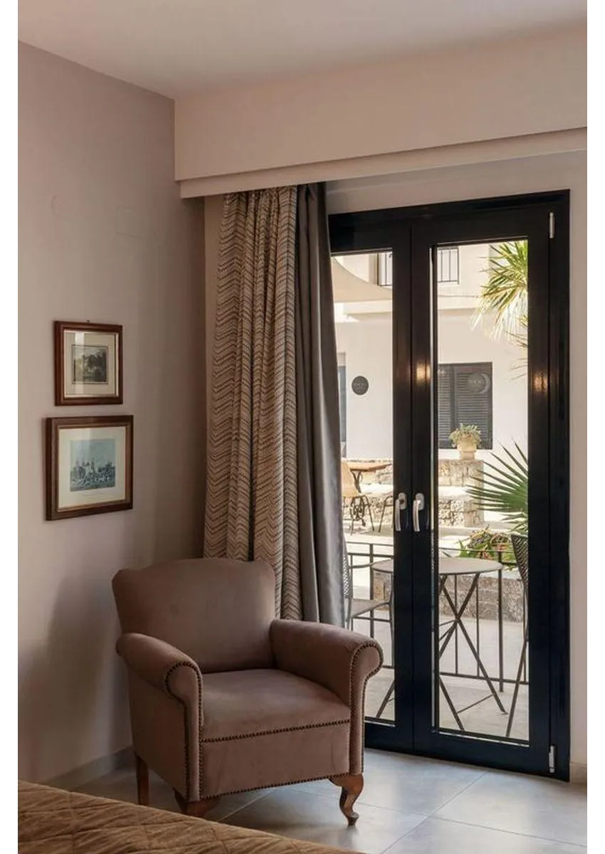 Nami Hotel & Suites 4*-40