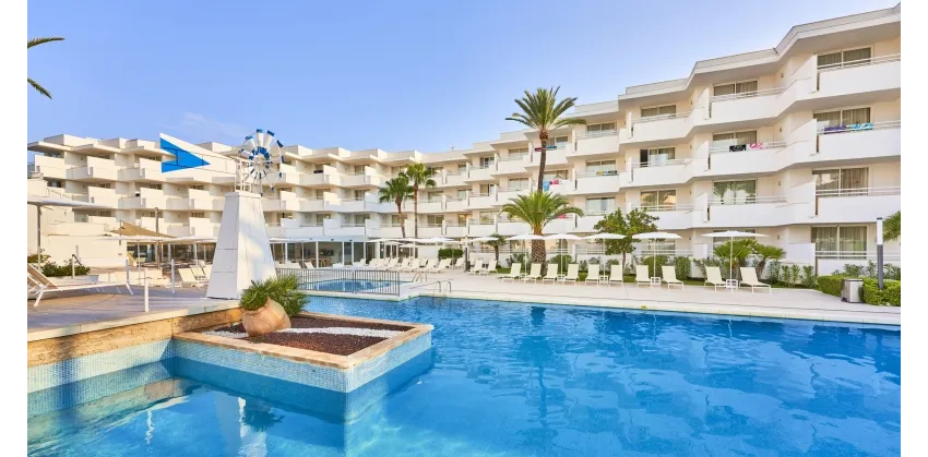Globales Cala Bona Suites 4*-1