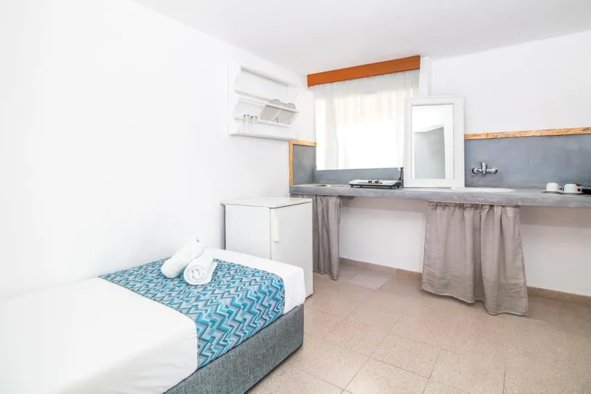 Tinas Plus Hotel 3*-23