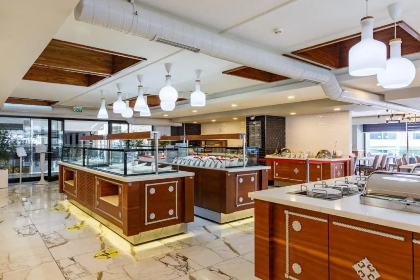 SUNPRIME C LOUNGE (ADULTS ONLY 16+)  5*-27