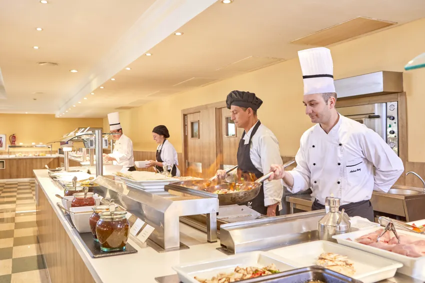 Zafiro Cala Mesquida 4*-64