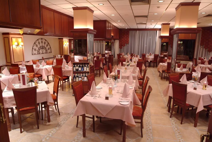 Kapetanios Odysseia Hotel 4*-7