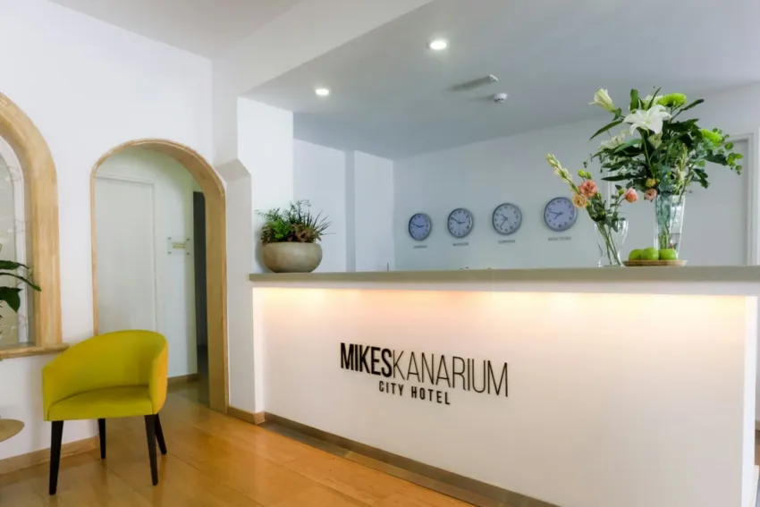 Mikes Kanarium 3*-17