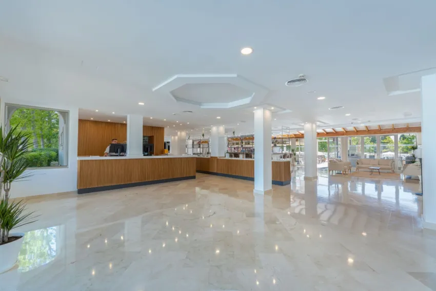 Caprice Isabel Aparthotel 3*-4